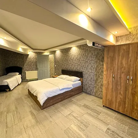 Grand Loft Hotel