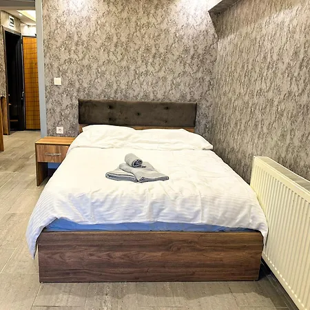 Grand Loft 3*